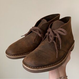 Clark’s Classic Leather Medium Brown Grain Men’s Chukka Boots 7